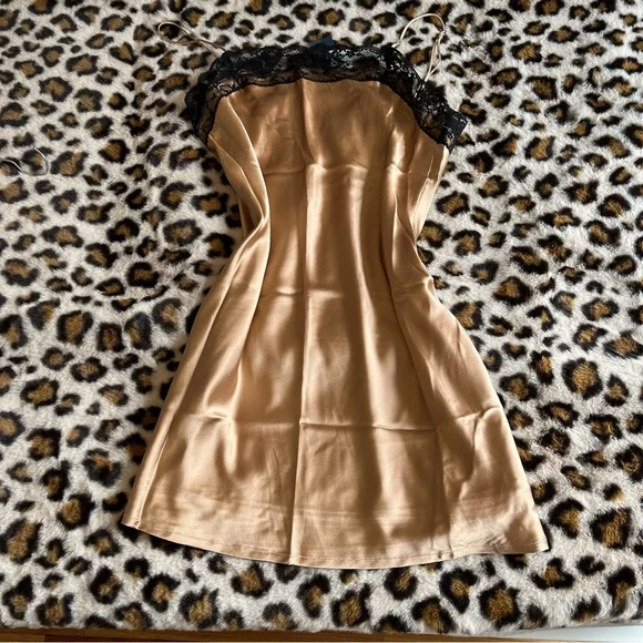 Abercrombie & Fitch Womens Satin Slip Dress with Lace- Color Gold, Size Small Abercrombie & Fitch Womens Satin Slip Dress with Lace- Color Gold, Size Small